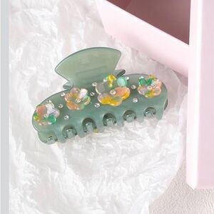 Flower Acrylic Hair Claw Clips